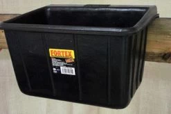 Fortex F18 Rubber Fence Feeder, Black